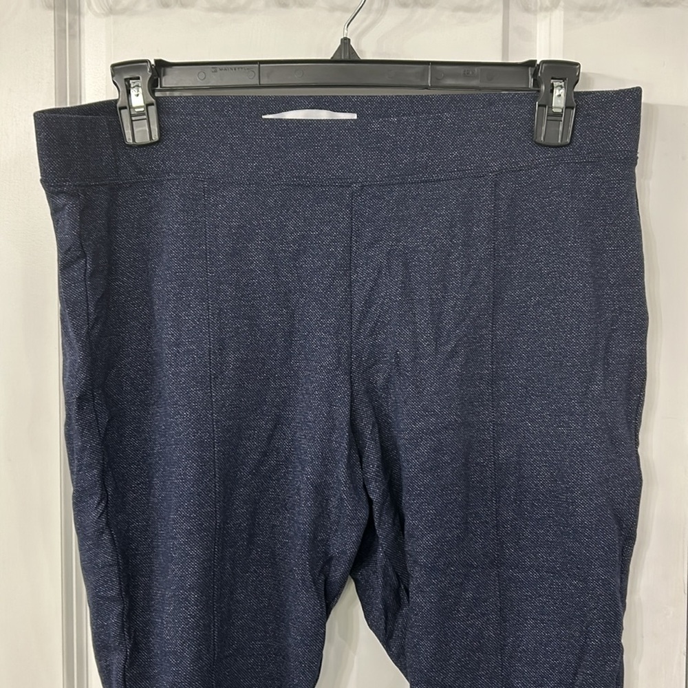 X Large Old Navy Stevie High Rise Leggings. Like New! - Picture 3 of 8